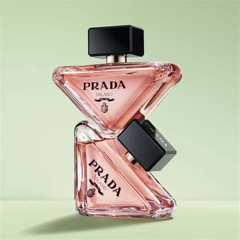 prada paradoxe smells like|prada paradoxe scent notes.